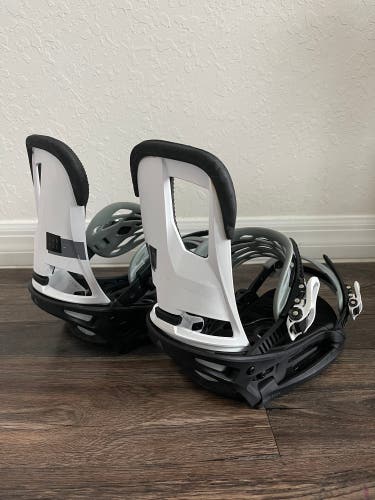 Men's Medium Burton Cartel Snowboard Bindings All Mountain (Used)