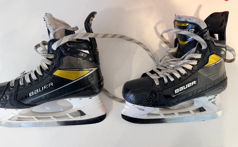 2023 Bauer Supreme 3S Pro Hockey Skates, Fit 2, Size 5 (Used) EXTRA STEEL!