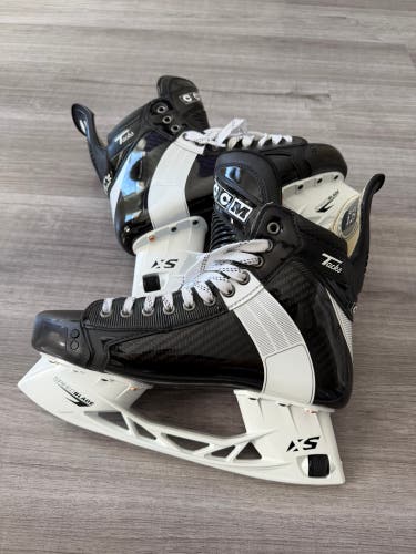 2024 CCM Tacks 652 Pro Hockey Skates Regular Width 10.5 (New)