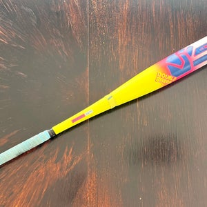 Easton Double Barrel USSSA -5, 31inch, 2 3/4 Barrel, Blue Bruce Bolt Grip Tape