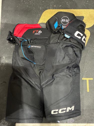 Black Senior Small CCM JetSpeed FT6 Pro Hockey Pants (Used)