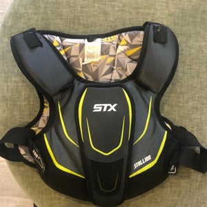 STX Stallion 200+ Shoulder Pads Large (Used)