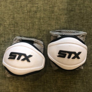 STX Stallion 500 caps medium