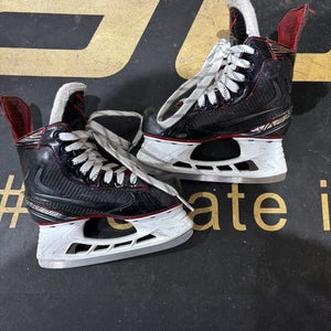 Junior Bauer Vapor X2.7 Hockey Skates Regular Width Size 1 (Used)