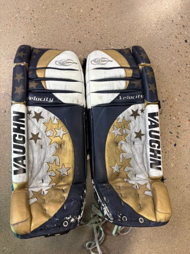 Senior 35” Vaughn Velocity 7000 Goalie Leg Pads | David Brown Pro Stock (Used)