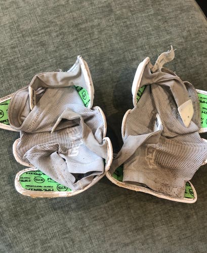 Medium Adult Maverik M3 Arm Pads (Used)