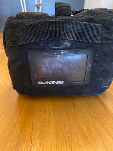 Dakine 175cm Padded Ski Sleeve – Black (Used)