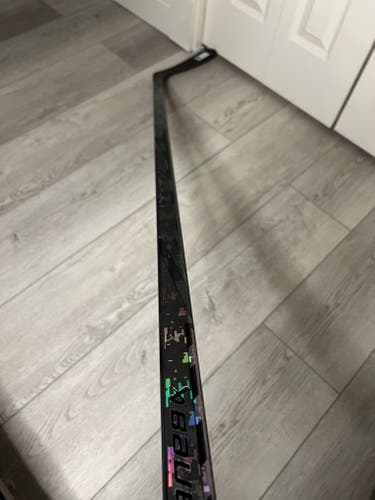 Senior Bauer Twitch Right Handed Hockey Stick P92 70 Flex (New)