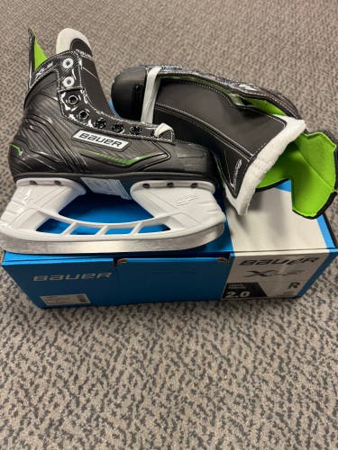Bauer X-LS Hockey Skates Regular Width Size 2 (New)