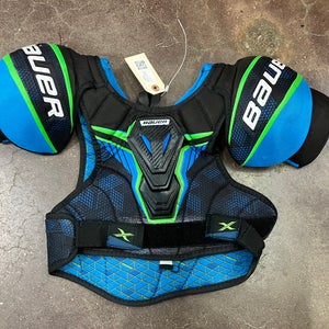 Medium Junior Bauer X Shoulder Pads (Used)