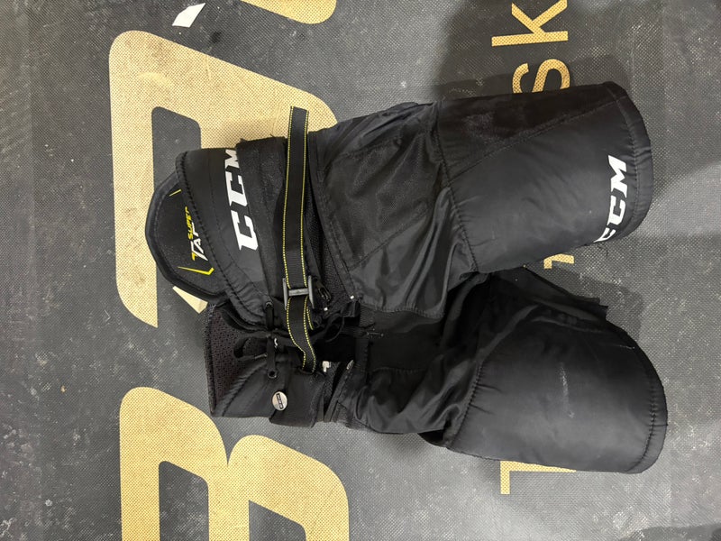 Black Youth Small CCM Super Tacks Hockey Pants (Used)
