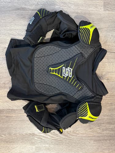 Large Youth Sher-Wood Rekker Shoulder Pads (Used)