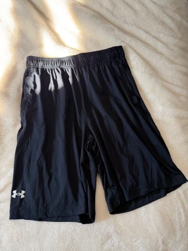Black Medium Men's Under Armour Shorts (Used)