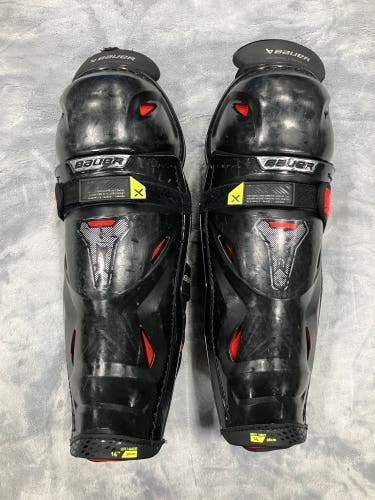 Intermediate Bauer Vapor 3X Shin Pads 14" (Used)