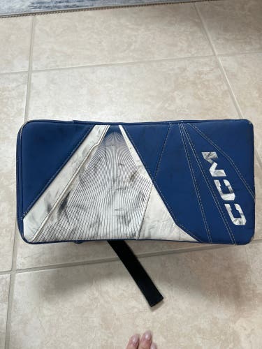 Ccm Axis 2.5 Junior Blocker