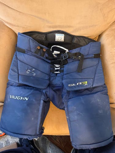 Junior XL Vaughn Ventus SLR3 Hockey Goalie Pants (Used)