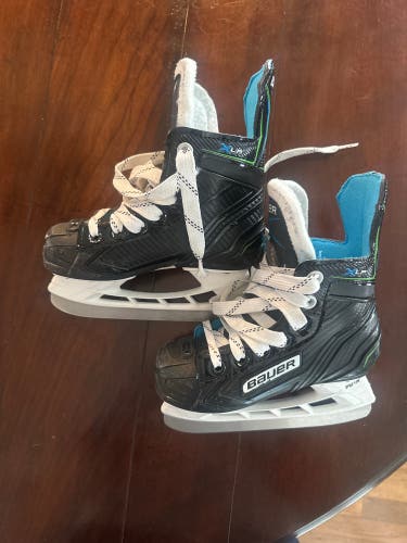 Bauer XLP Hockey Skates 10 (Used)