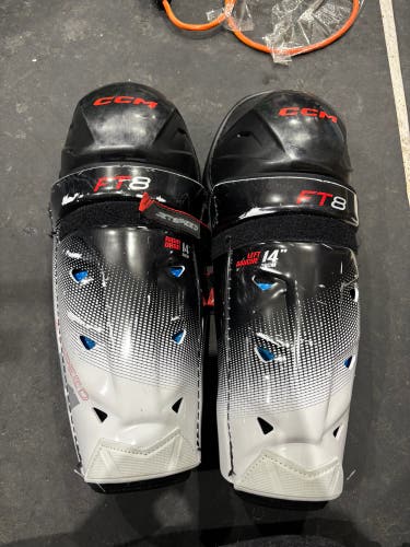 Senior CCM JetSpeed FT8 Shin Pads 14" (Used)