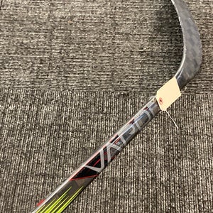 Used Junior Bauer Vapor Hyperlite 2 Right Handed Hockey Stick P88