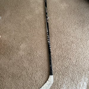 Senior Bauer Pulse Right P28+1/4 82 Flex Pro Stock (Used)