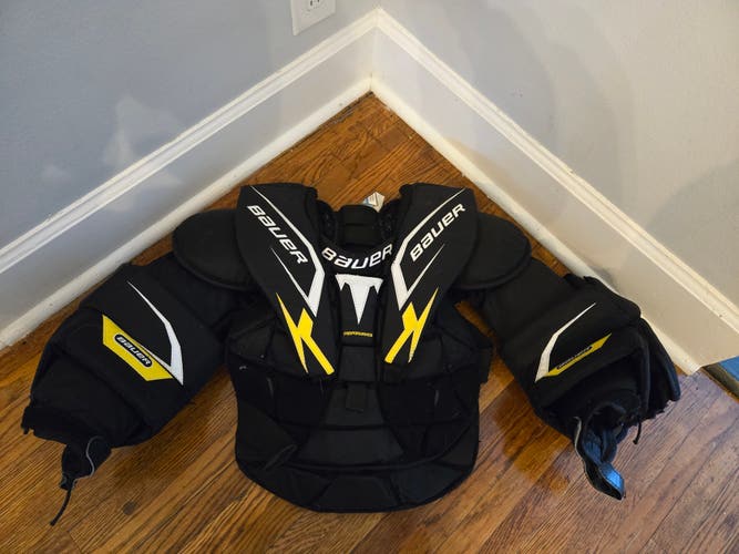 Bauer Performance Goalie Chest Protector (Used)