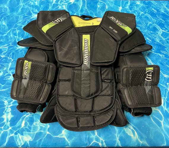 Intermediate Small / Medium Warrior RX4 E+ Goalie Chest Protector (Used)