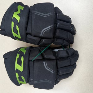 CCM Dallas Stars Blackout Gloves 14 Pro Stock
