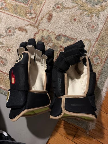 Warrior Gloves 14" (Used)
