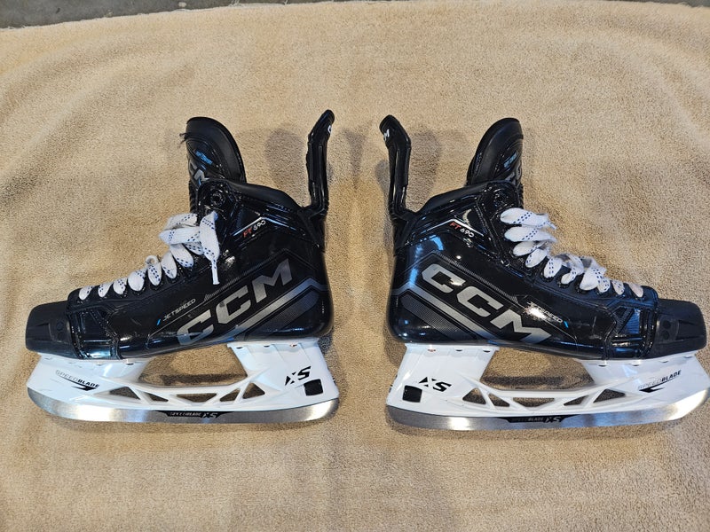 CCM JetSpeed FT690 Hockey Skates Regular Width 10 (Used)