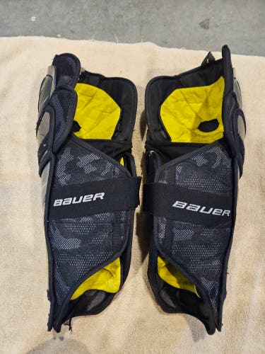 Senior Bauer Supreme 3S 16" Shin Pads (Used)