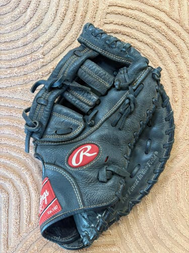 Black Rawlings Renegade RH First Base Baseball Glove 12.5" (Used)