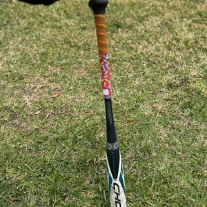 Easton Ghost Composite Bat (-11) 19 oz 30" (Used)