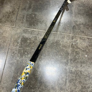 Junior CCM Super Tacks AS-V Hockey Stick Right Handed P29 50 Flex (Used)