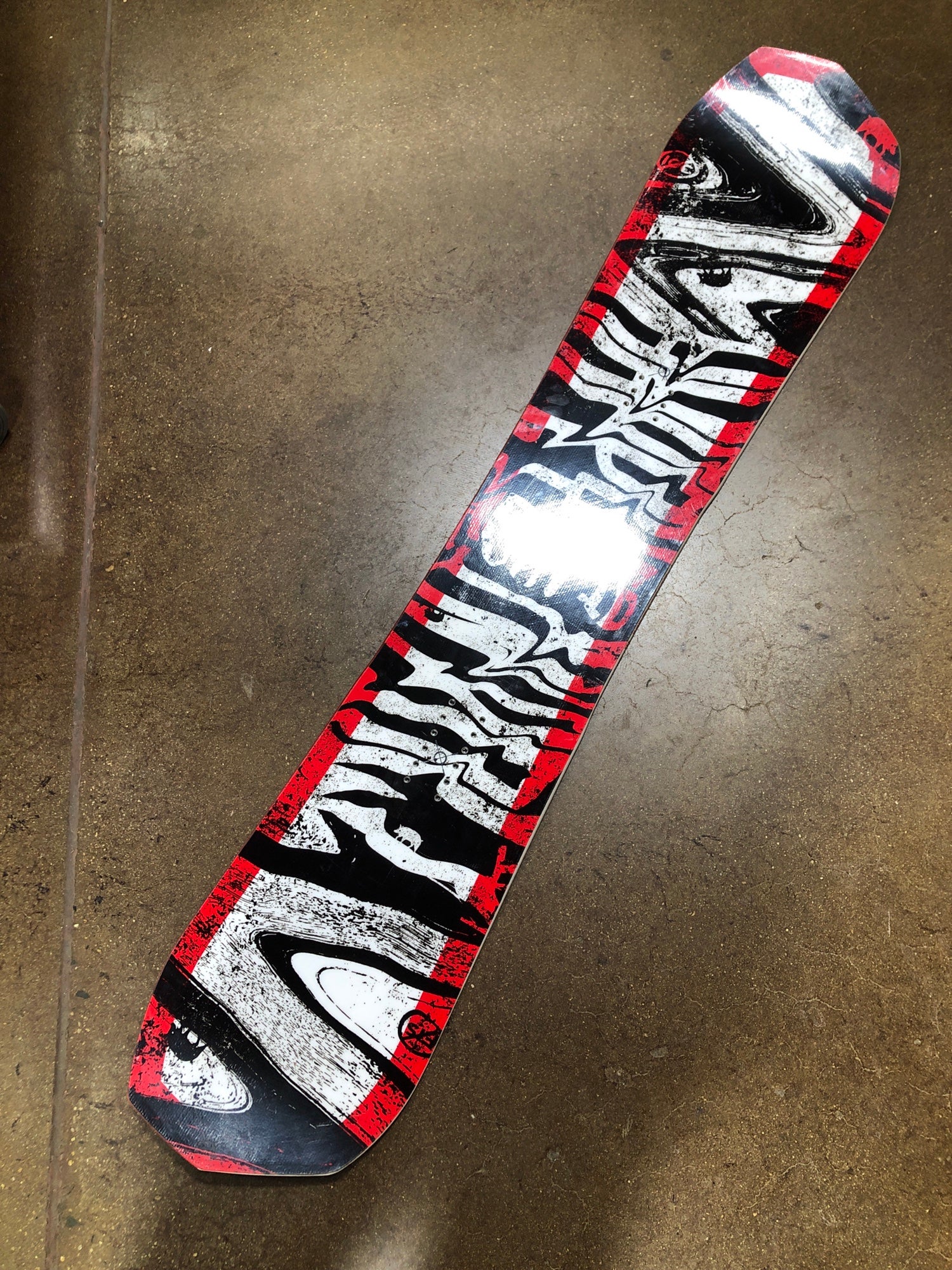 1006 Yes Greats UnInc Mens Snowboard 151 cm 2023