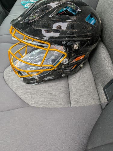 NEW Schutt Viper Black Sparkle/Gold Chrome Pitchers Helmet