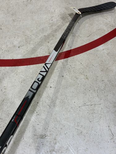 Intermediate Bauer Vapor 3X Hockey Stick Right Handed P92 65 Flex (Used)