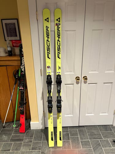 Fischer 193 cm Racing RC4 GS Skis With Bindings Max Din 20 (Used)
