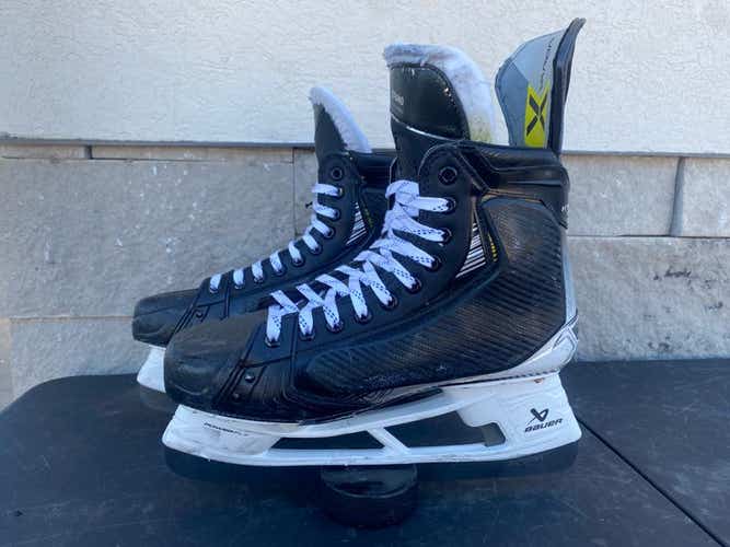 Bauer Vapor Hyperlite 2 Hockey Skates Pro Stock (Used)