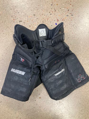 Black Junior Medium/Large Vaughn V7 Hockey Goalie Pants (Used)