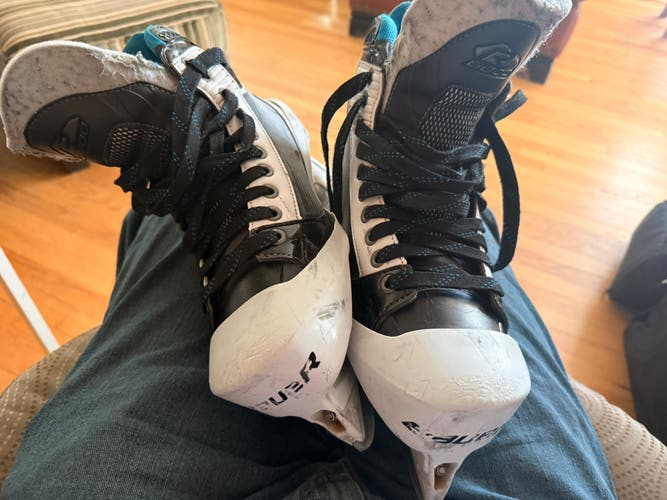 Bauer Reactor Hockey Skates Regular Width 9.5 (Used)