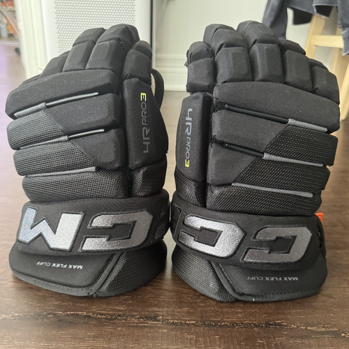 CCM Tacks 4 Roll Pro 3 Gloves 13” (LIKE NEW)