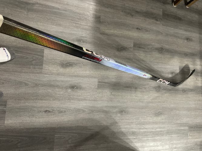 Senior CCM JetSpeed FT8 Pro Right Handed Hockey Stick P28 70 Flex (Used)