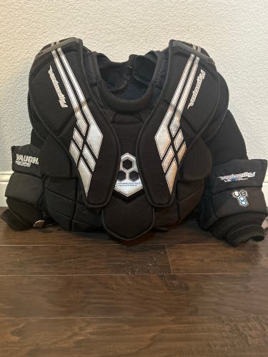 Vaughn VE8 Pro Carbon Goalie Chest Protector (size Medium)