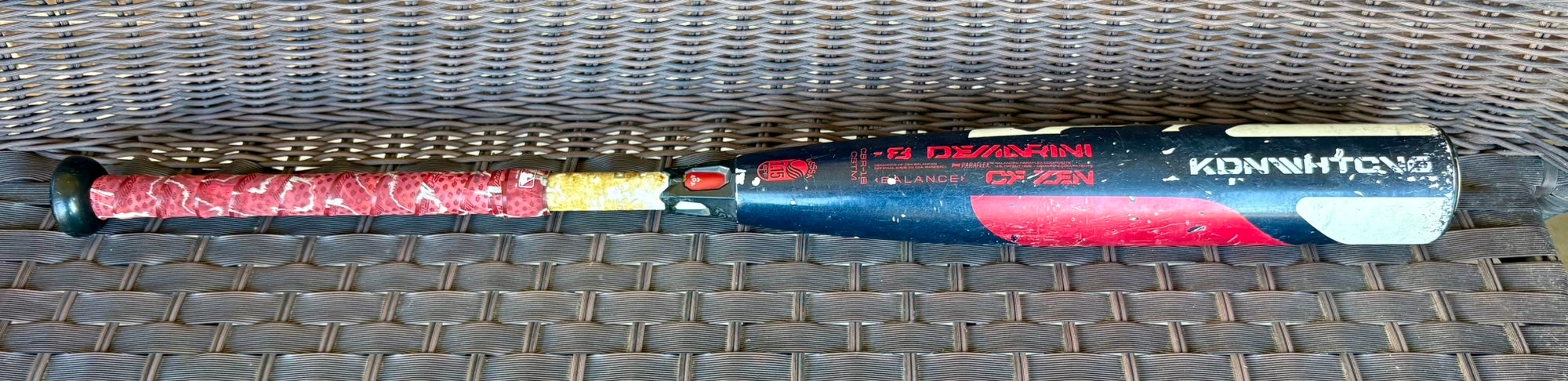 2018 DeMarini CF Zen Composite USSSA Certified Bat (-8) 22 oz 30" (Used)