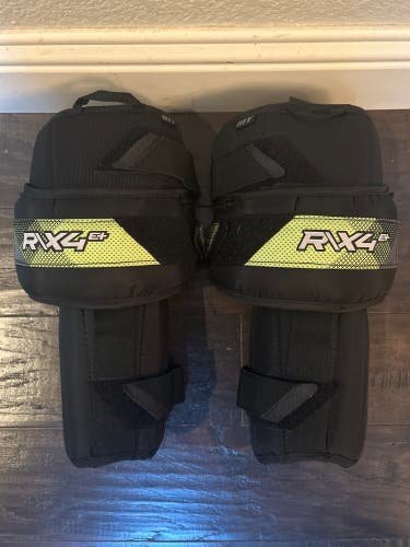Warrior Ritual X4 E+ Knee Pads Intermediate Size