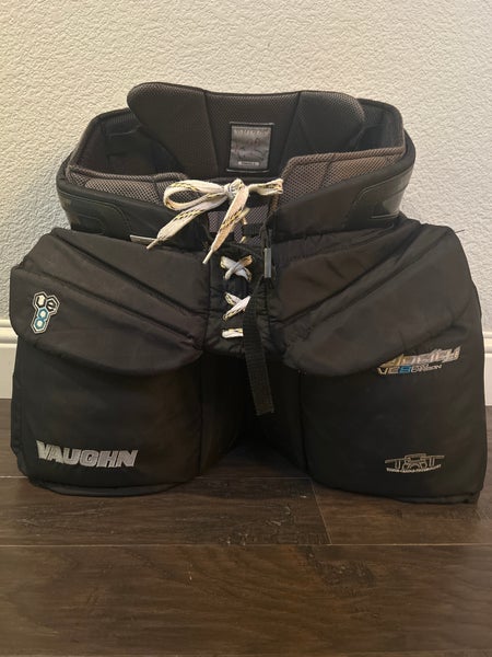 Senior Small Vaughn Velocity VE8 Pro Carbon Hockey Goalie Pants