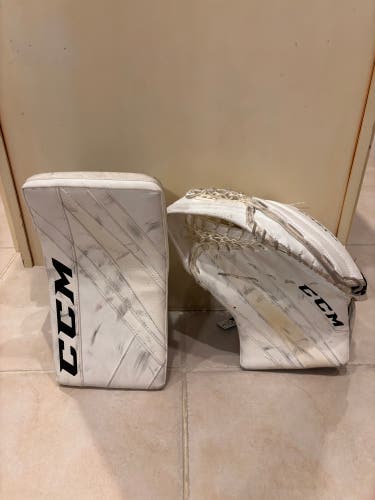 CCM Extreme Flex E5.5 Glove & Blocker