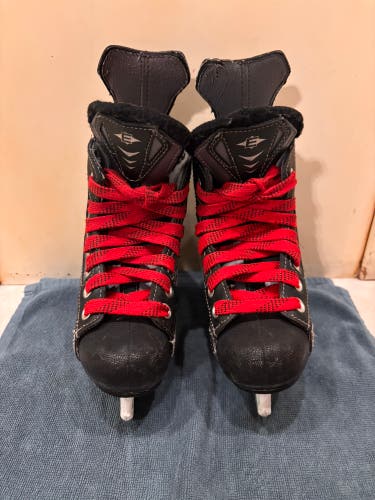 Easton Synergy EQ1 Hockey Skates 13 (Used)