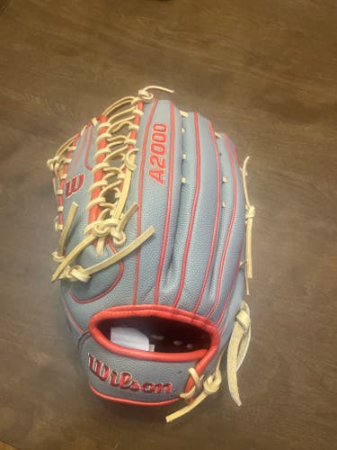 LH Wilson Outfield A200 Baseball Glove 12.75" (New)