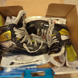 2021 Bauer Supreme 3S Pro Hockey Skates Regular Width Size 3 (Used)